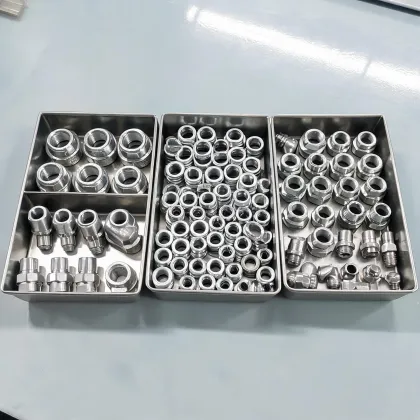 Hydraulic fittings tray